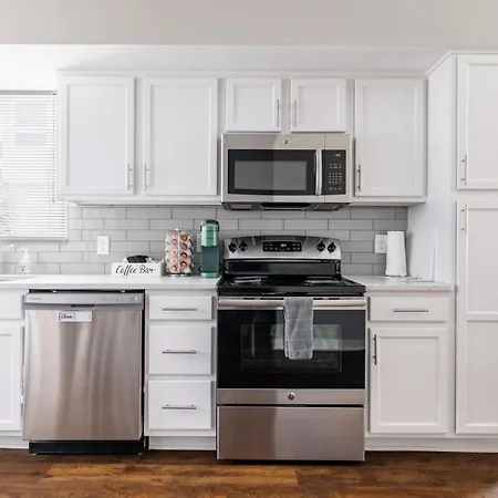 Luxury Downtown Townhome Unit 13 Cleveland Extérieur photo