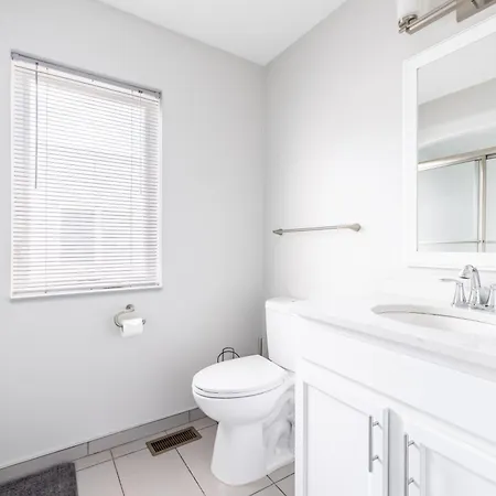 Luxury Downtown Townhome Unit 13 Cleveland Extérieur photo